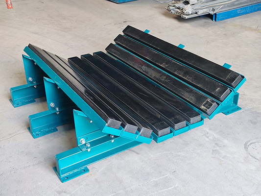 Uhmwpe Odporne na zużycie kołyski udarowe przenośnika udarowego do przenośników taśmowych